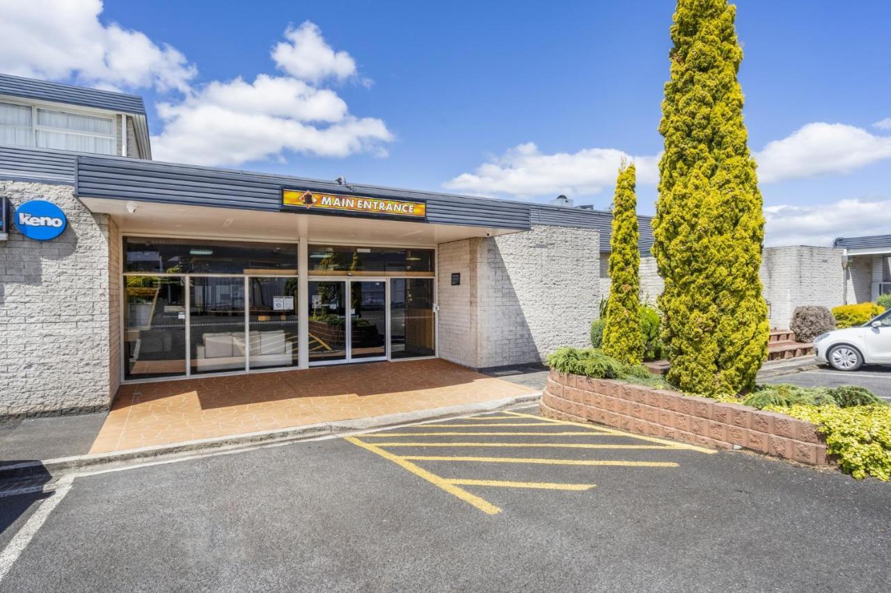 Top Of The Town Hotel Motel Burnie Exterior photo