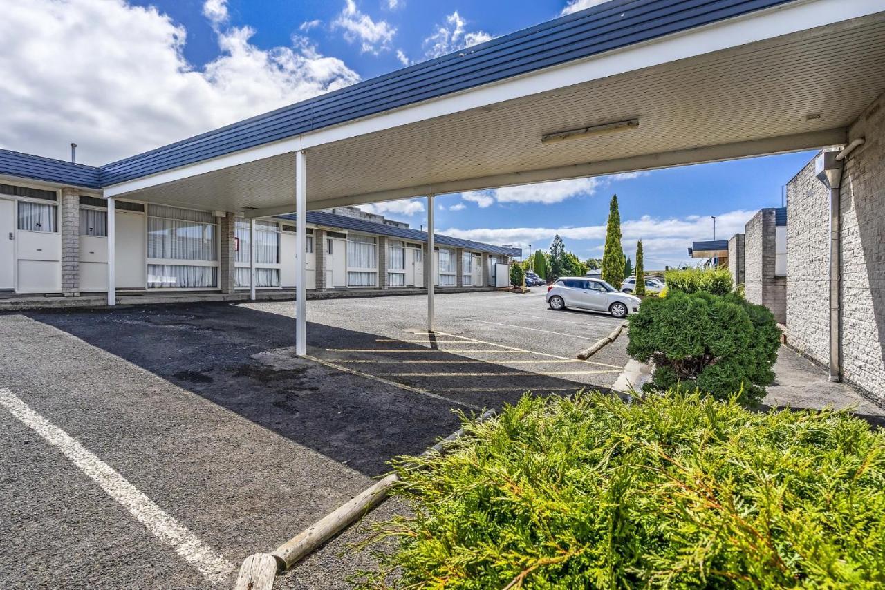 Top Of The Town Hotel Motel Burnie Exterior photo